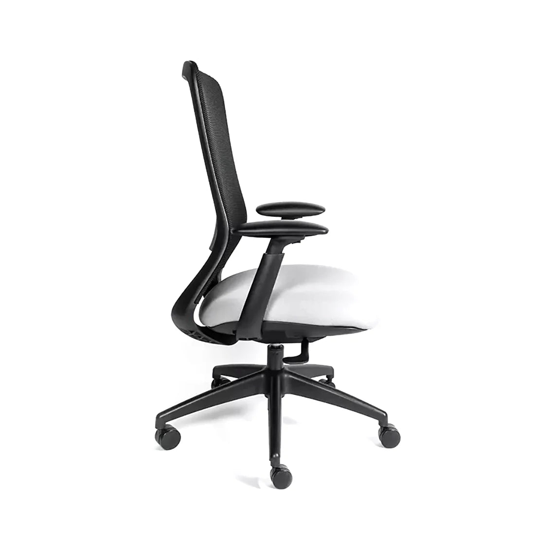 Silla Reclinable Curve, Estructura Negra, Mesh Negro con Brazos Ajustables con Soporte Lumbar.
