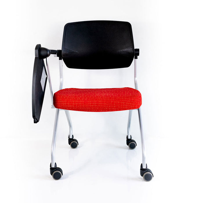 Silla training con Paleta, Respaldo Negro en Polipropileno con Reclinamiento