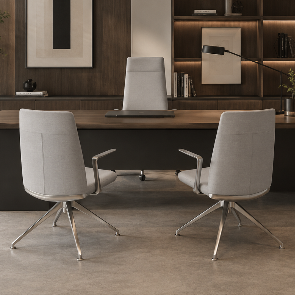 Sillón Lorenzo Base De 4 Puntos Piramidal Respaldo Bajo Tapizado en Piel Accesorios en Aluminio RP-5051/AL