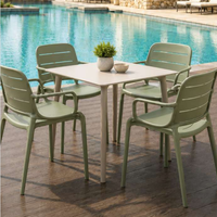 Silla Exterior Capri con Brazos