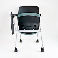Silla training con Paleta, Respaldo Negro en Polipropileno con Reclinamiento