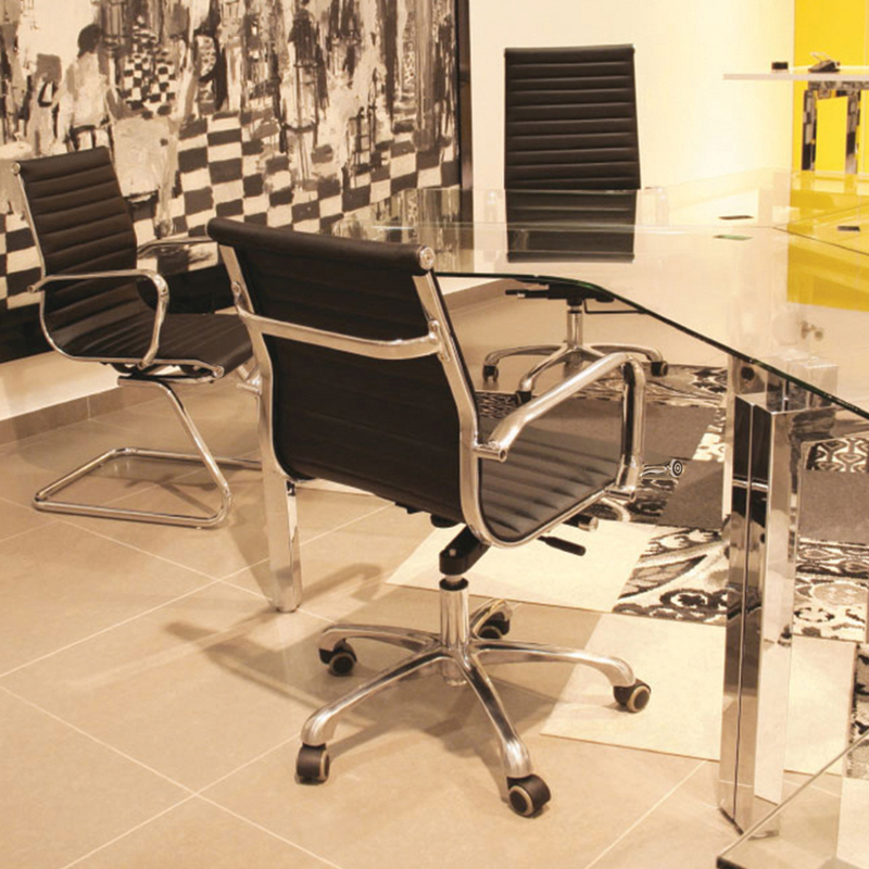 Silla Goetz visitante negro