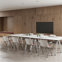 Silla Plus apilable con brazos