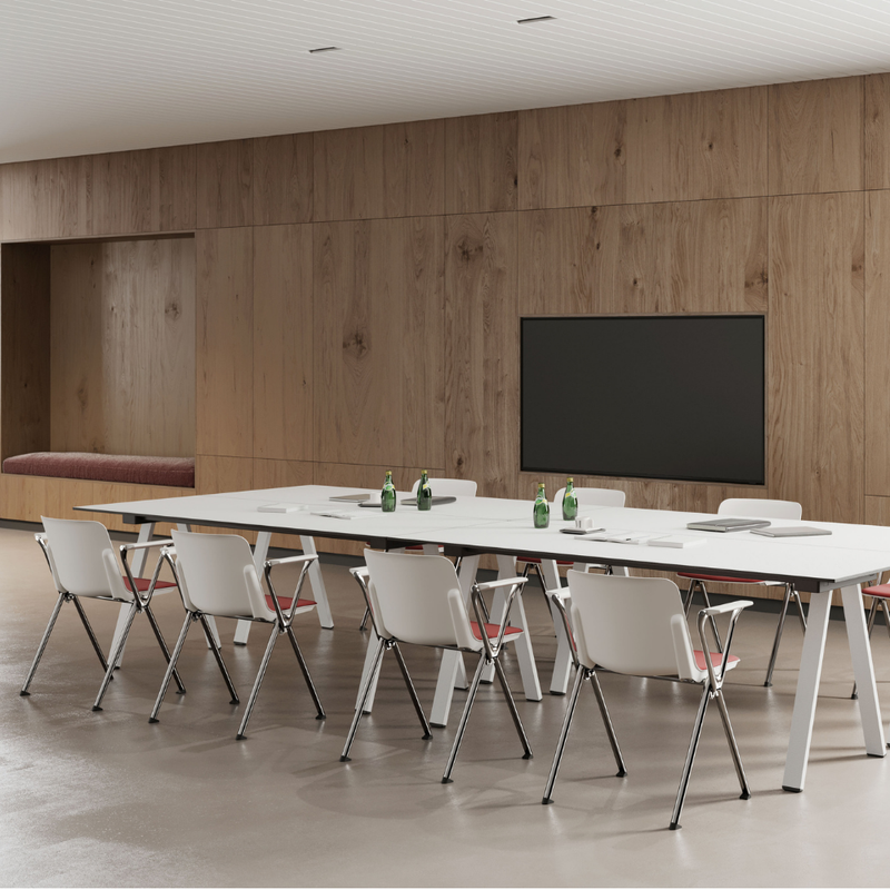 Silla Plus apilable con brazos