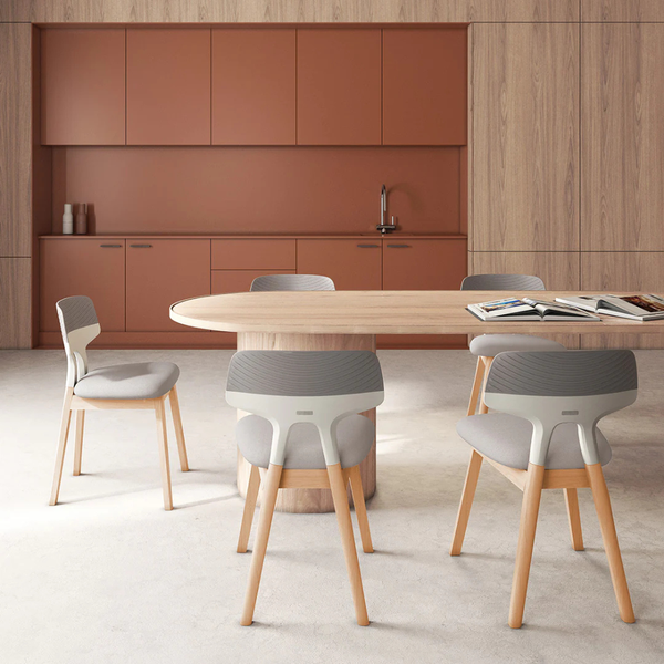 Silla Visitante Patas de Haya con Asiento Tapizado en Tela Shine