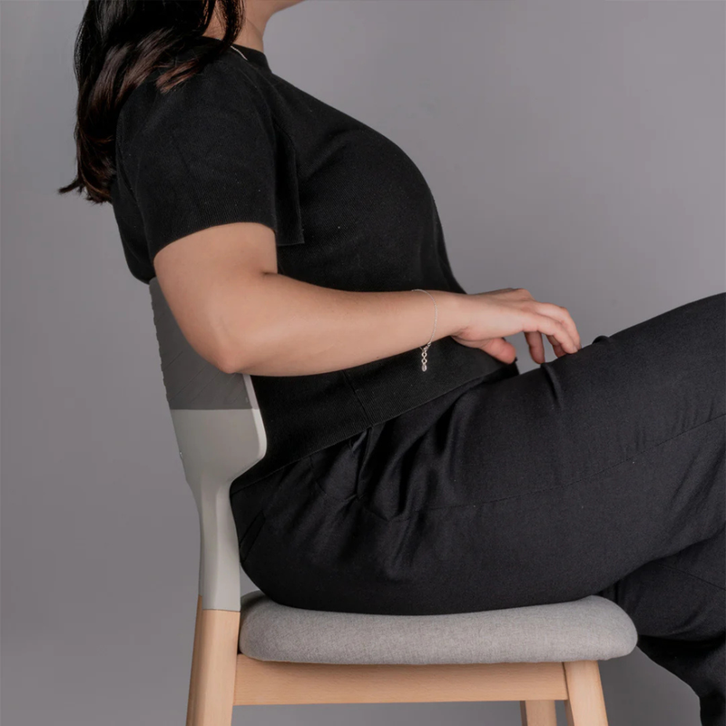 Silla Visitante Patas de Haya con Asiento Tapizado en Tela Shine